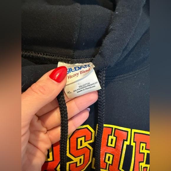 Gildan Hershey Men’s Navy Blue Hoodie Sweatshirt Size XL Red Yellow - Picture 3 of 3